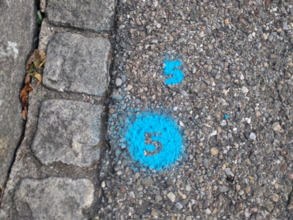 Kleine Markierung am Start